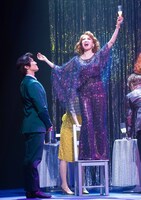 「Broadway Musical『The PROM』」より。（撮影：引地信彦、NAITO）