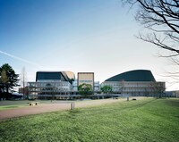 福島・いわき芸術文化交流館アリオス（いわきアリオス）の外観。