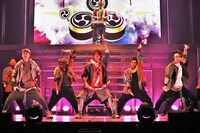 「『ヒプノシスマイク-Division Rap Battle-』Rule the Stage -track.2 replay-」より、アサクサ・ディビジョン“鬼瓦ボンバーズ”の面々。