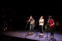 音遊びの会×いとうせいこう「音、京都、おっとっと、せいこうと」Day1 上ルより。（撮影：前谷開）