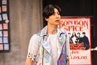 「舞台TWiN PARADOX『SONG STORY Vol.1』誕生日記念公演」より、演目A「Departure」の様子。