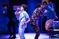 「舞台TWiN PARADOX『SONG STORY Vol.1』誕生日記念公演」より、演目A「Departure」の様子。