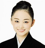 舞空瞳(c)宝塚歌劇団