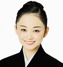 舞空瞳(c)宝塚歌劇団