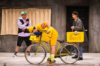 「舞台TWiN PARADOX『SONG STORY Vol.1』誕生日記念公演」より、演目C「タイムマシン」の様子。