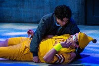 「舞台TWiN PARADOX『SONG STORY Vol.1』誕生日記念公演」より、演目C「タイムマシン」の様子。