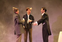 劇団俳優座 No.345「雪の中の三人」より。