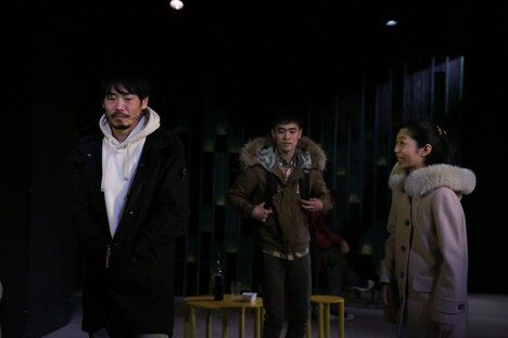 アマヤドリ「生きてる風」より。（撮影：赤坂久美）