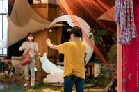 中間アヤカ&コレオグラフィ「フリーウェイ・ダンス」より。（撮影：岡はるか）