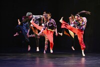 「笑う額縁」Bキャスト版より。（撮影：金子愛帆）