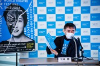 「ふじのくに→せかい演劇祭2021」プレス発表会より、宮城聰。（撮影：中尾栄治）