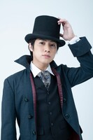 松本幸大扮するジャン・バルジャン。