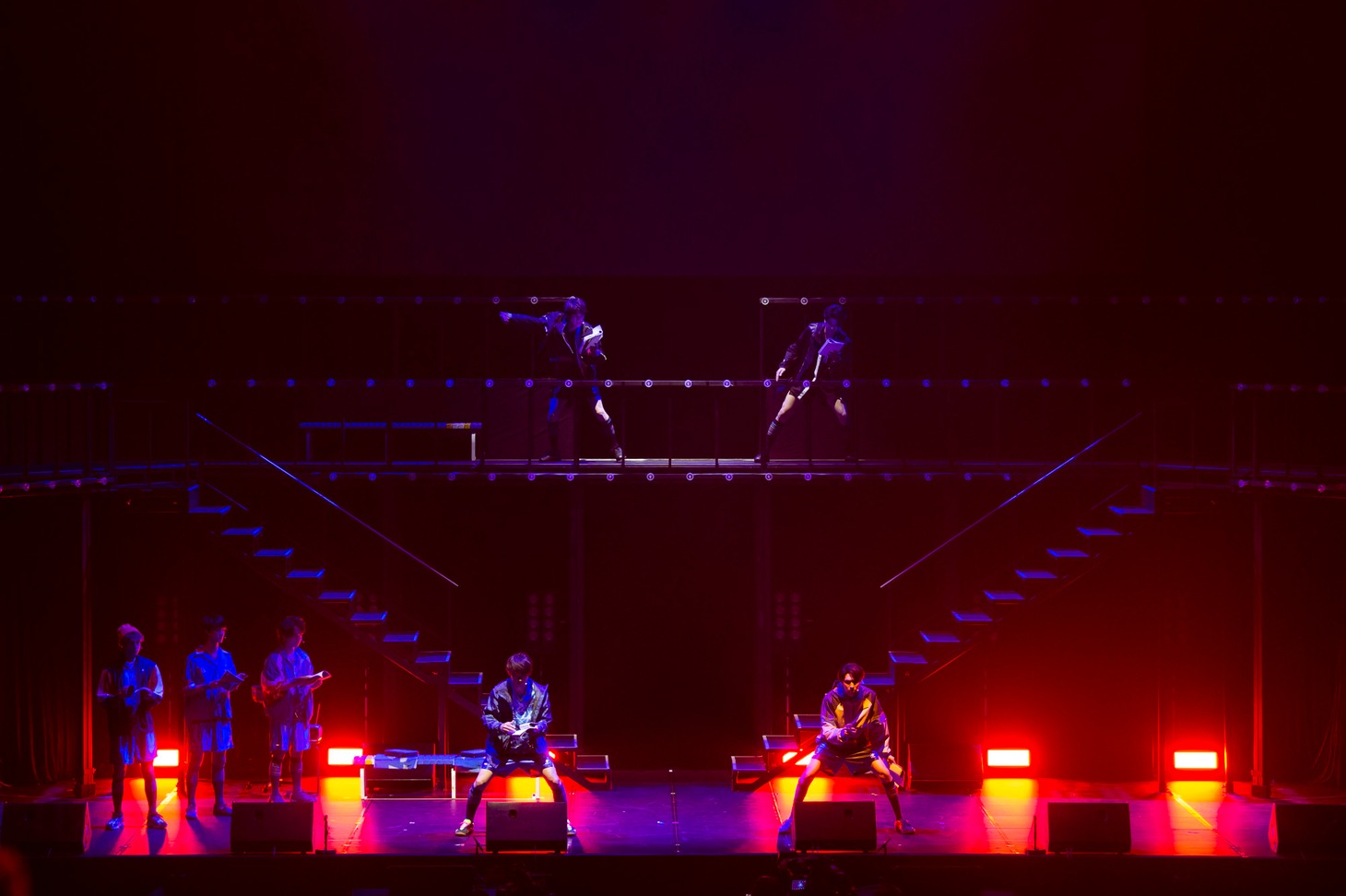 「FAKE MOTION 2021 SS LIVE SHOW」より。（撮影：田中聖太郎、立脇卓、渡邊玲奈 / 田中聖太郎写真事務所）