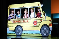 ブロードウェイミュージカル「きみはいい人、チャーリー・ブラウン」より。