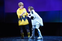 ブロードウェイミュージカル「きみはいい人、チャーリー・ブラウン」より。