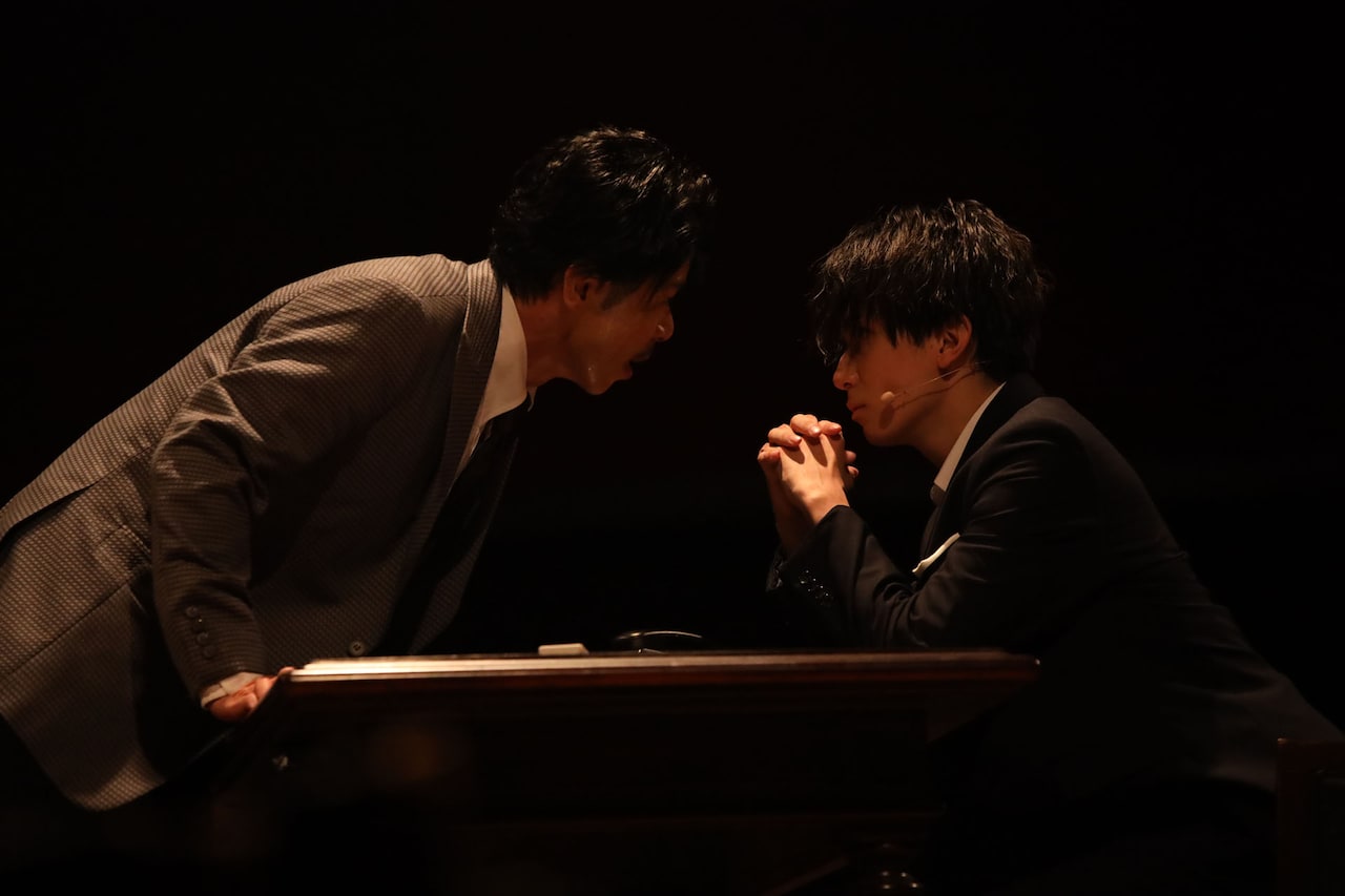 松本利夫・丘山晴己らがWキャストで殺人事件の真犯人探す「INTERVIEW」上演中