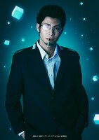 鯨井康介扮する林藤匠。