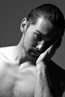 吉山シャールルイ