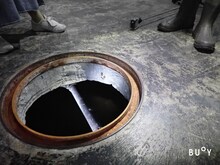 BUoYフェスティバル プロローグ #2 飴屋法水×山川冬樹「キス」ビジュアル