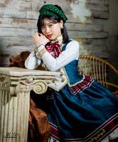 小林萌花扮するネネ。