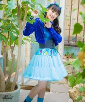 里吉うたの扮するカナエ。