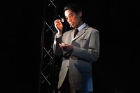 ミュージカル「スリル・ミー」より、福士誠治扮する“彼”。（撮影：田中亜紀）