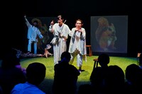 「めにみえない みみにしたい」より。（撮影：細野晋司）