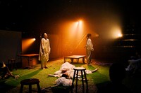 「めにみえない みみにしたい」より。（撮影：細野晋司）