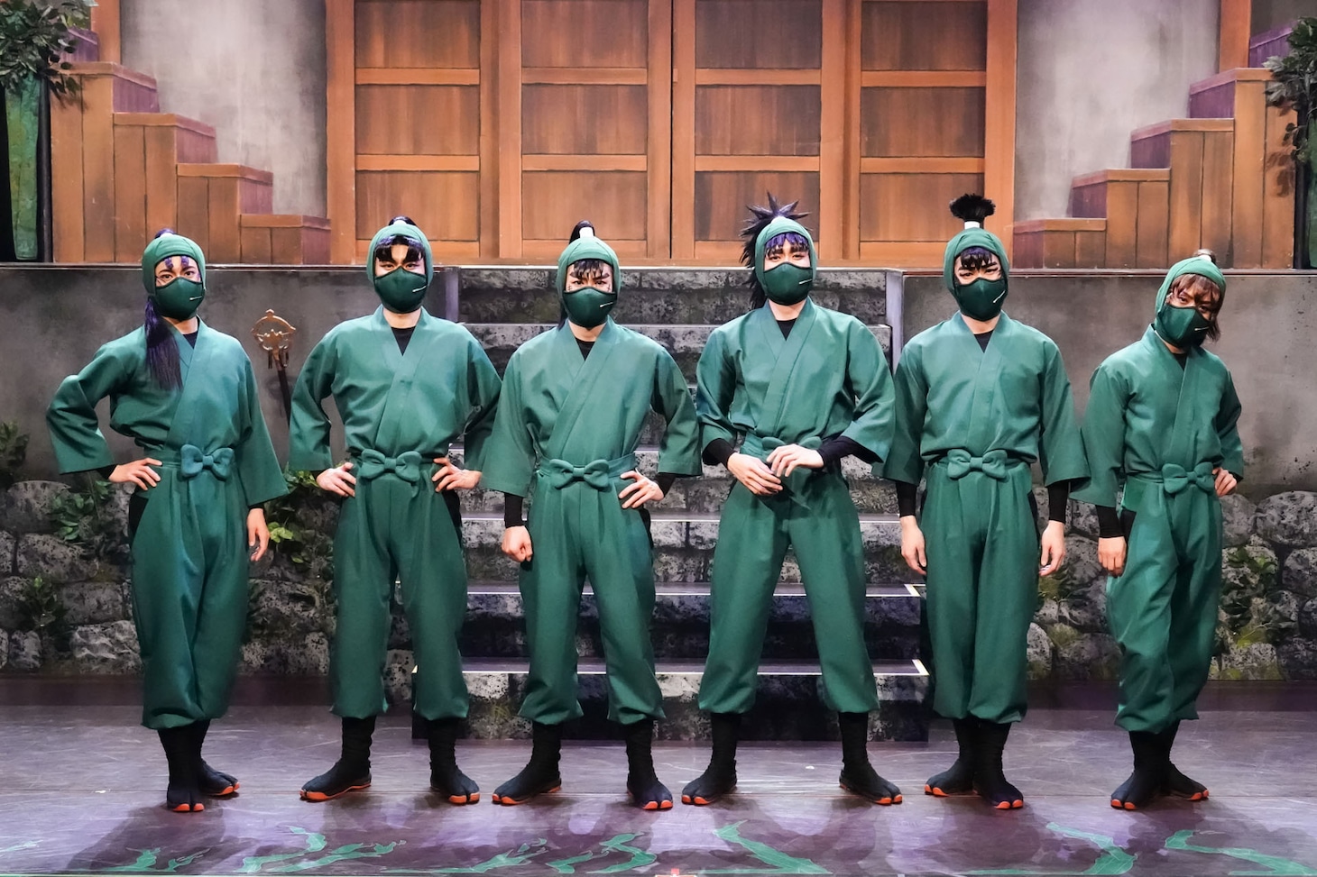 「ミュージカル『忍たま乱太郎』第11弾再演 ～忍たま 恐怖のきもだめし～」フォトセッションより。（撮影：田中亜紀）