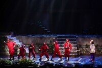 「ミュージカル『忍たま乱太郎』第11弾再演 ～忍たま 恐怖のきもだめし～」より。（撮影：田中亜紀）