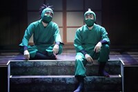 「ミュージカル『忍たま乱太郎』第11弾再演 ～忍たま 恐怖のきもだめし～」より。（撮影：田中亜紀）