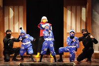 「ミュージカル『忍たま乱太郎』第11弾再演 ～忍たま 恐怖のきもだめし～」より。（撮影：田中亜紀）