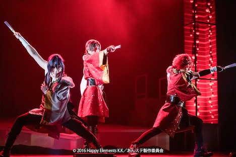 「『あんさんぶるスターズ！エクストラ・ステージ』～Meteor Lights～」より、紅月の面々。