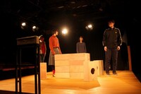 プロトテアトル 第4回本公演「ノクターン」より。（Photo by SODA TOWER）