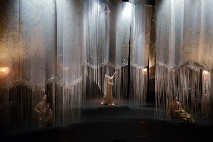 美人画の女性たちは絵の中で動き始め…加藤花鈴「浮き世の花籠」映像配信