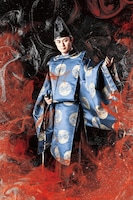 石田直也扮する足利義視。