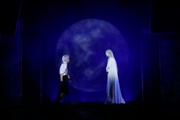 舞台「文豪ストレイドッグス DEAD APPLE」より。