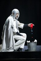 舞台「文豪ストレイドッグス DEAD APPLE」より。