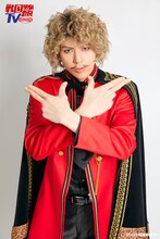 加藤将扮する織田信長。