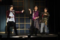 「This is 大奥」より。（撮影：立川賢一［studio cyan］、福島正大）