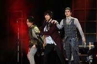 「This is 大奥」より。（撮影：立川賢一［studio cyan］、福島正大）