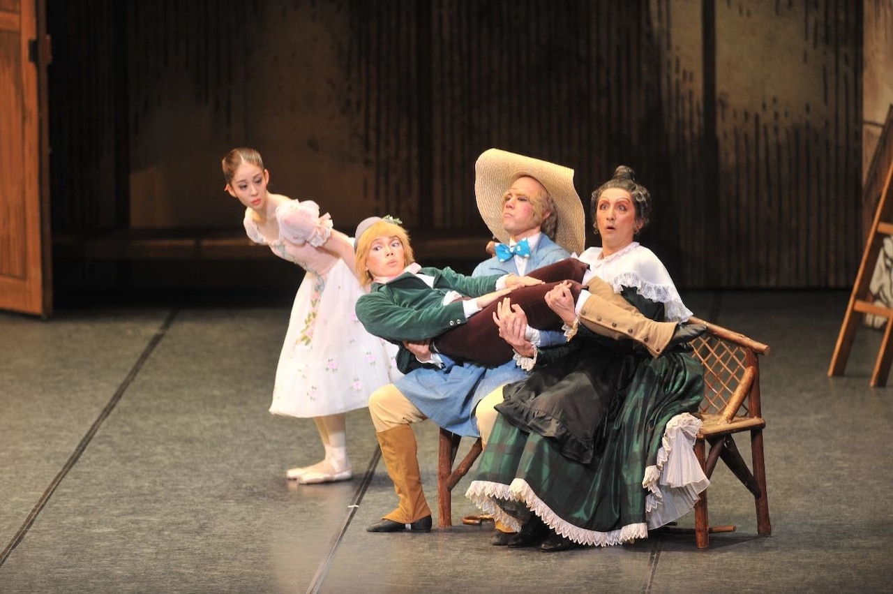 牧阿佐美バレヱ団「リーズの結婚」リーズ役に阿部裕恵・中川郁・西山珠里