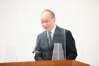 小田島恒志（撮影：山本未紗子）