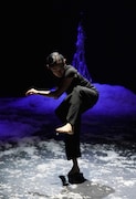 KAAT DANCE SERIES
Cross Transit project「土の脈」より。(撮影:大洞博靖)