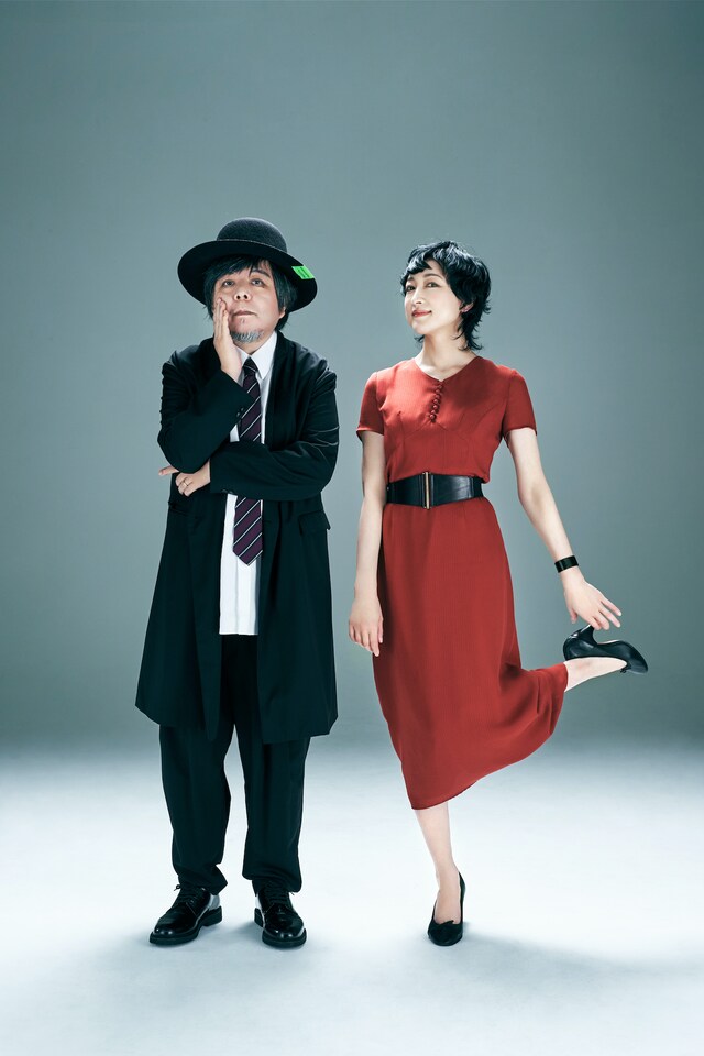 ケムリ研究室。左からケラリーノ・サンドロヴィッチ、緒川たまき。