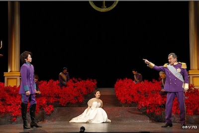 彩の国シェイクスピア・シリーズ第37弾「終わりよければすべてよし」より。（撮影：渡部孝弘）