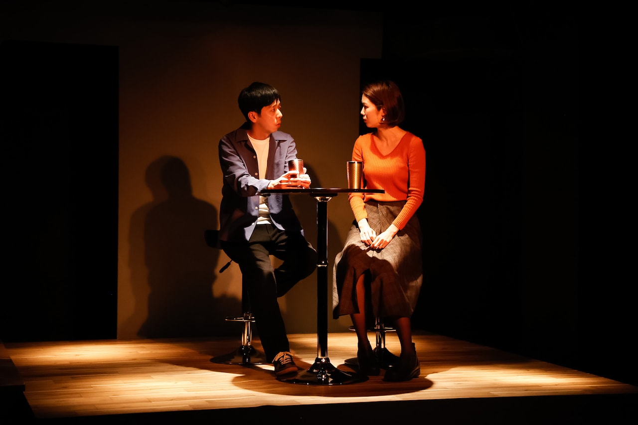 グズグズな恋愛群像劇の行く末は…劇団競泳水着「夜から夜まで」開幕