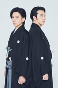 左から生田斗真、尾上松也。