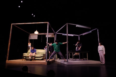 ゆうめい「姿」より。（撮影：佐々木啓太）