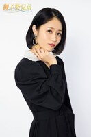 影山靖奈扮する謎の女。